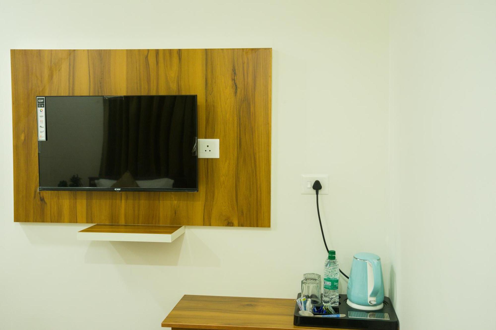 Fly View Airport Residency Nedumbassery Exterior foto