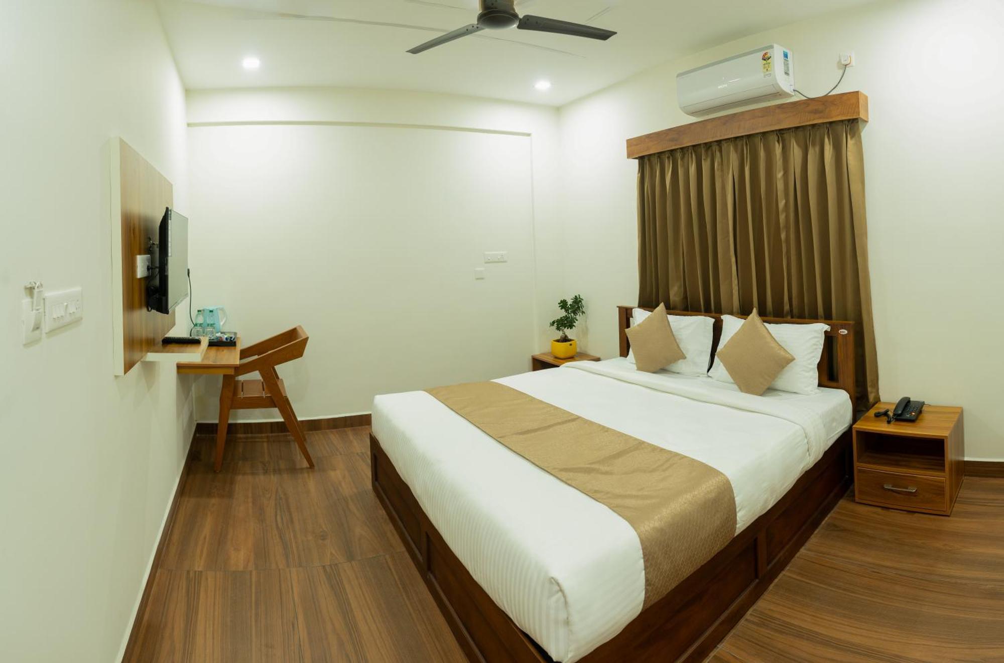 Fly View Airport Residency Nedumbassery Exterior foto