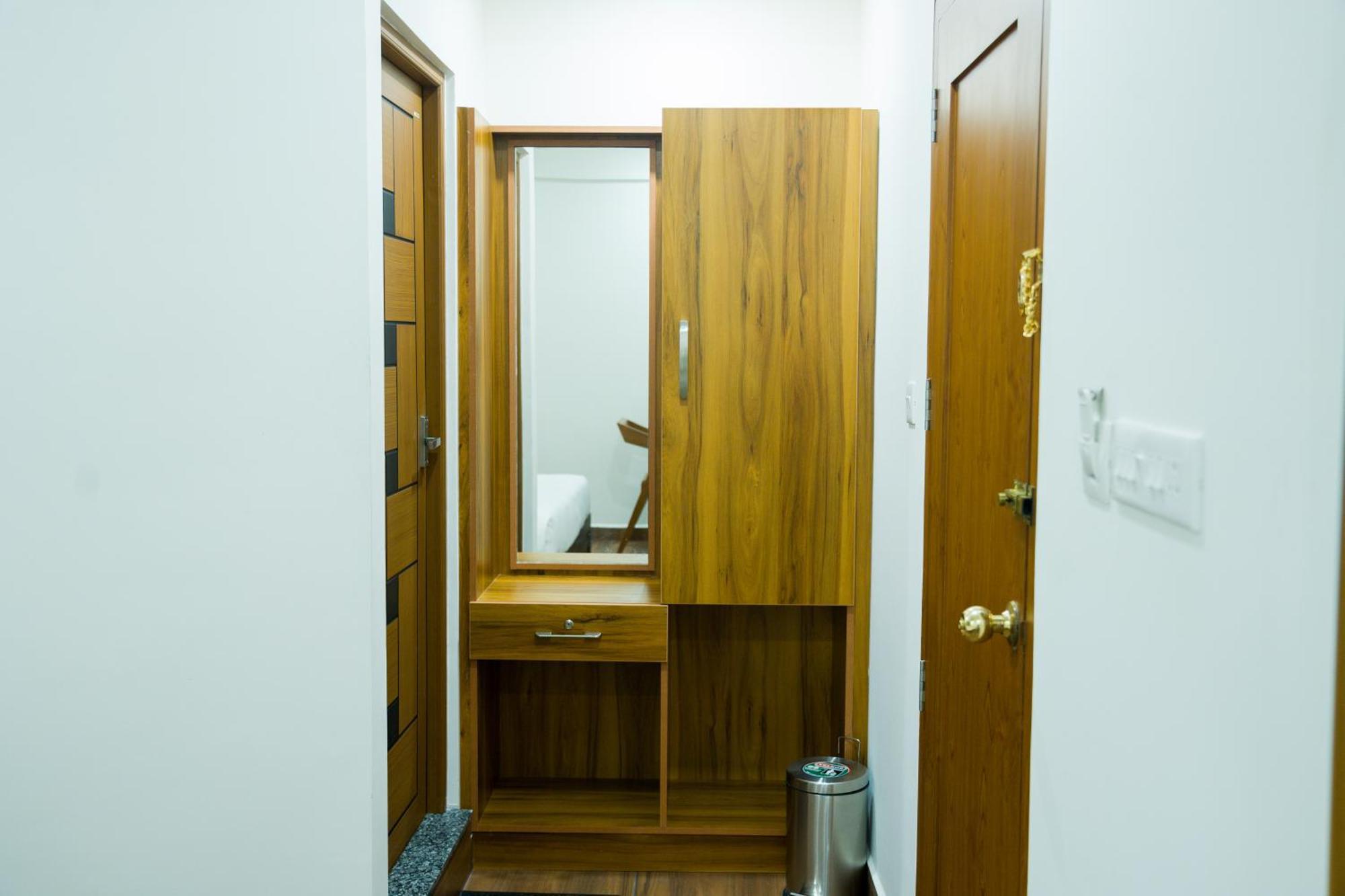 Fly View Airport Residency Nedumbassery Exterior foto