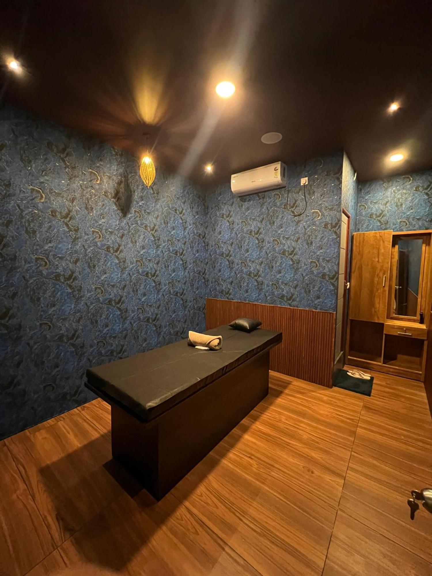 Fly View Airport Residency Nedumbassery Exterior foto